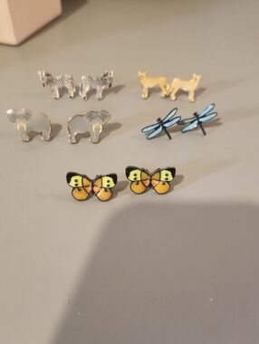 LAST DAY. Modcloth Animal Stud Earrings Set